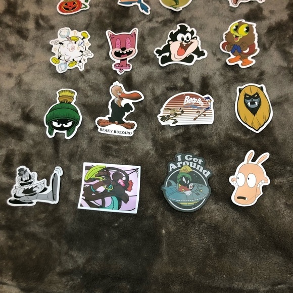 Looney Tunes 21 No Repeat Cartoon Stickers - Picture 4 of 10
